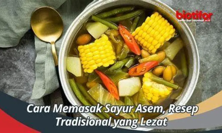 Memasak Sayur Asem Proses memasak sayur asem di dalam panci