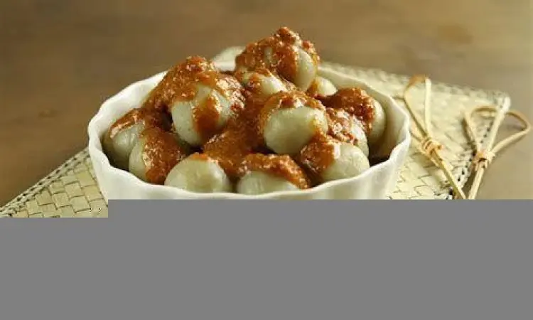 Bahan utama tepung tapioka dan terigu untuk cilok