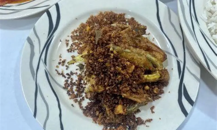 Sambal Khas Buni Sambal terasi pedas pendamping ayam goreng