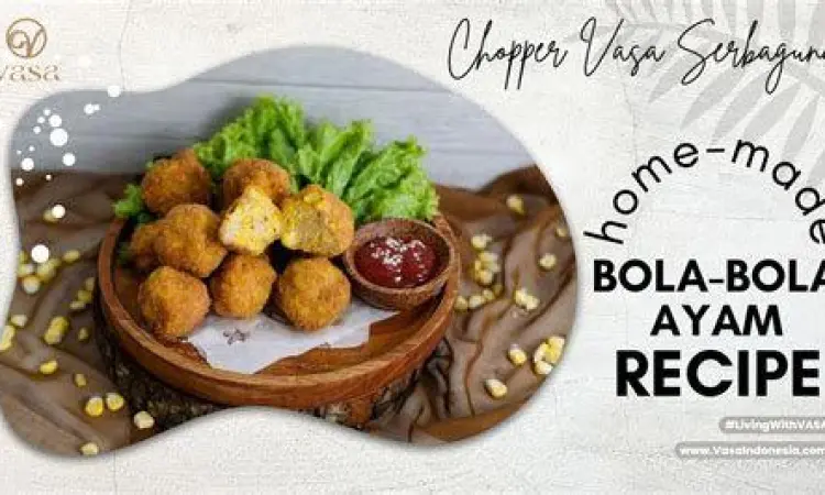 Bahan baku daging ayam giling segar dan bumbu dapur