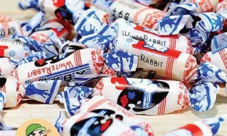 permen susu kelinci dengan kertas transparan