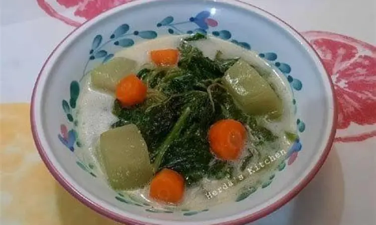 Visualisasi Bobor Bayam Lezat resep bobor bayam dengan tambahan labu siam