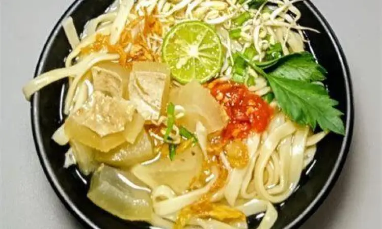 Mie kocok terdekat dengan potongan kikil sapi melimpah