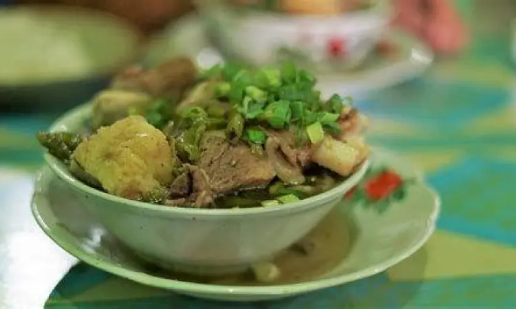 Sop Janda Bekasi Warung sop janda legendaris di Bekasi