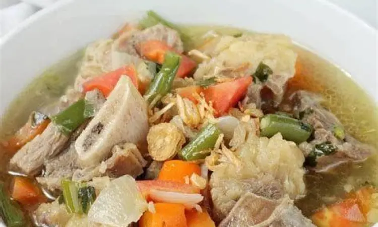 Iga Sapi Sop Janda Potongan iga sapi yang empuk