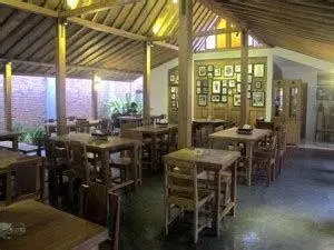 Akses Lokasi Warung Bu Ageng Lokasi strategis Warung Bu Ageng di jalan Tirtodipuran
