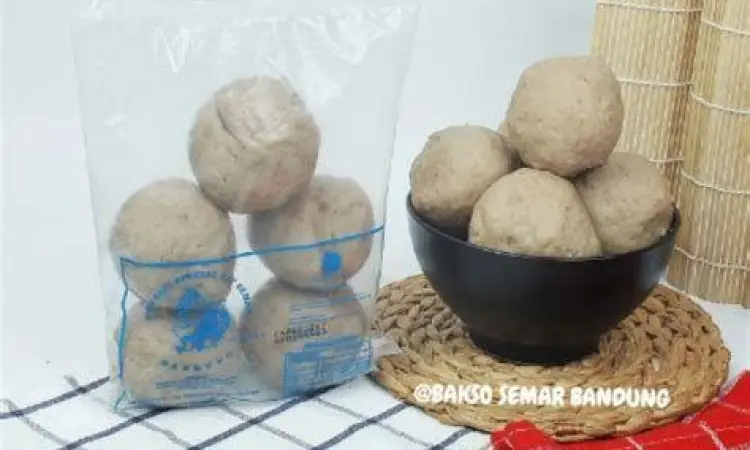 Bakso Beranak Viral Bakso beranak jumbo dengan isi melimpah
