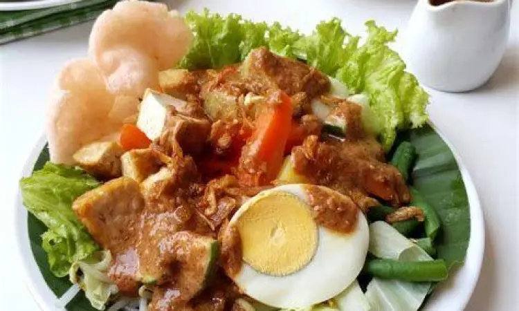 Gado Gado Ulek Tradisional gambar gado gado dengan bumbu ulek tradisional