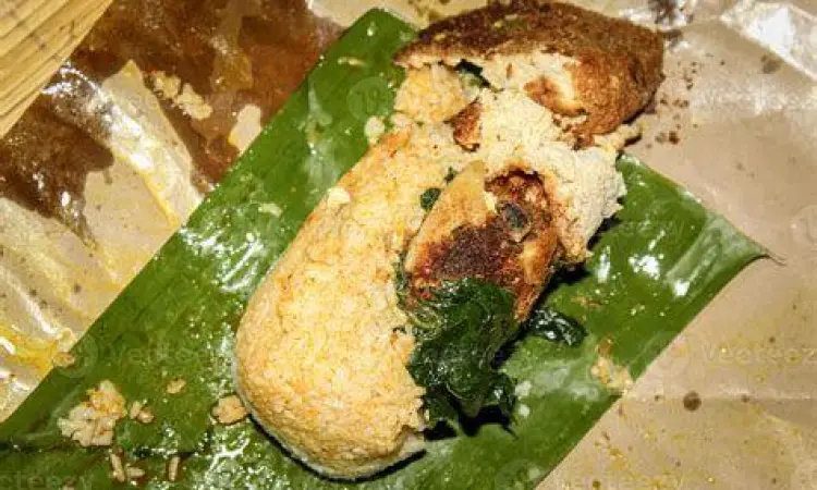 gambar nasi padang bungkus dengan kuah melimpah