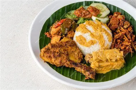 Estetika Plating Nasi Padang Plating nasi padang profesional dengan pencahayaan alami