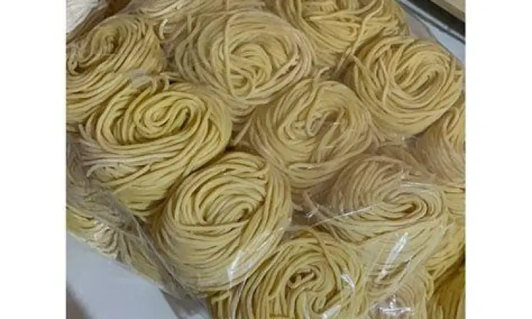 mie telur basah yang siap direbus