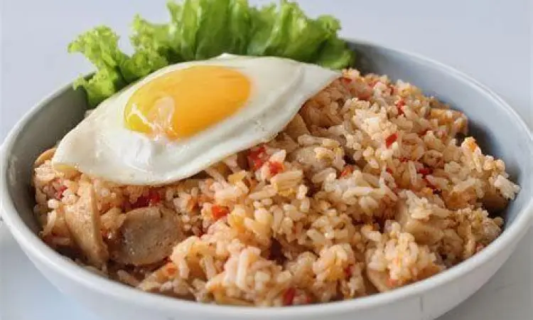 Penyajian Nasi Goreng penyajian nasi goreng rumahan