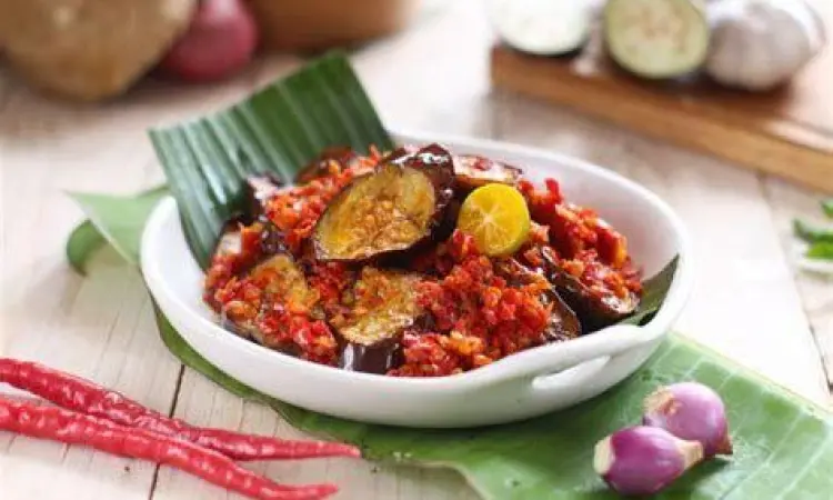 Bahan Bumbu Balado bahan-bahan segar untuk bumbu balado terong