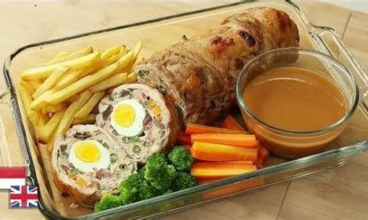 Teknik Mengukus Galantin Proses mengukus galantin ayam tradisional