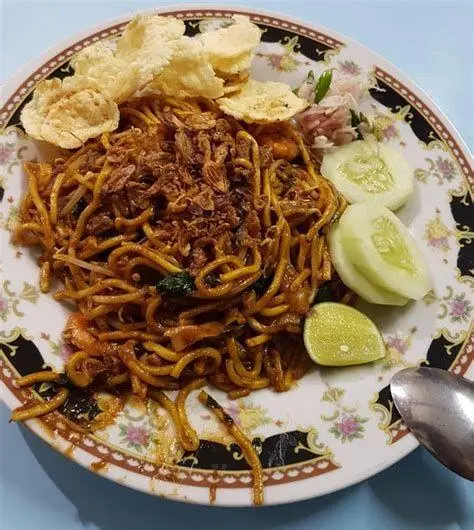 Mie Aceh RM Cut Nyak Sajian Mie Aceh Seafood dengan bumbu rempah melimpah
