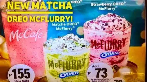 McFlurry Matcha Oreo McFlurry Matcha dengan topping biskuit Oreo