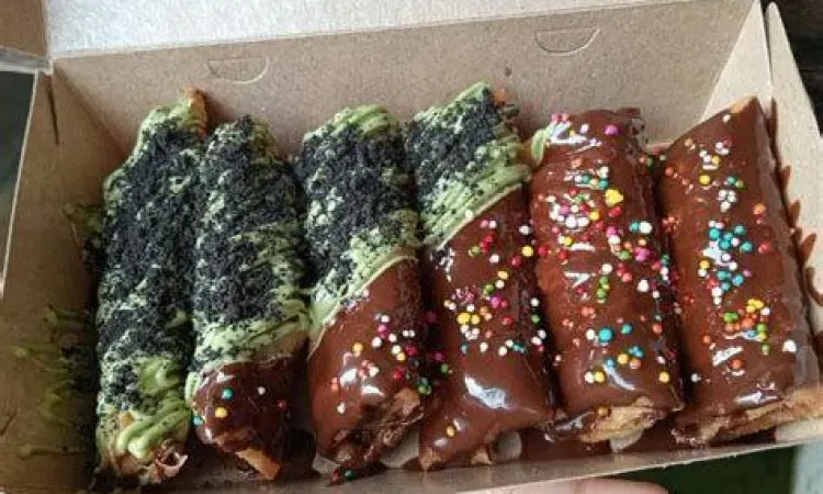 Piscok Lumer Rumahan piscok lumer home made dengan aneka topping