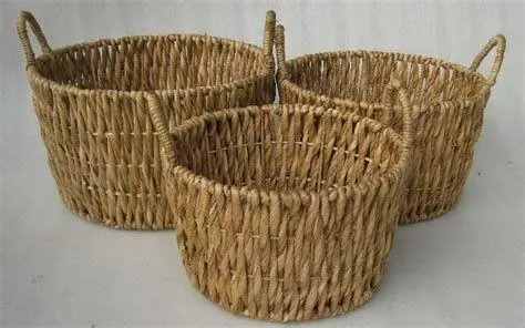 Produk Kreatif Eceng Gondok Hasil kerajinan tangan dari serat eceng gondok