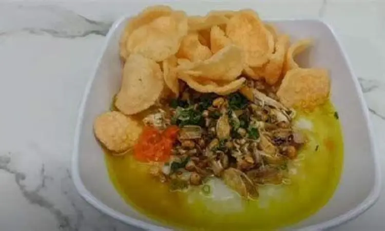 Proses pembuatan kuah kuning bubur ayam