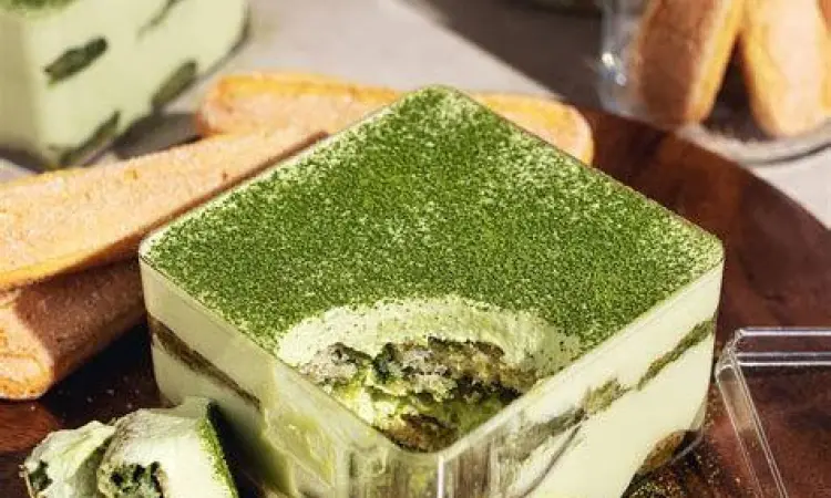 Varian tiramisu rasa matcha hijau