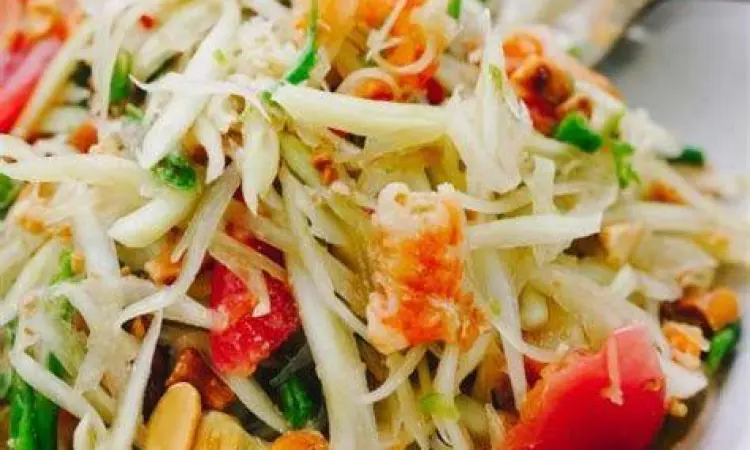 Som Tum Pendamping Ayam Som Tum khas Polo Fried Chicken