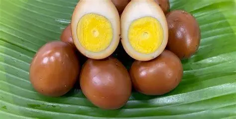 Telur Pindang Tradisional Telur pindang cokelat untuk timlo