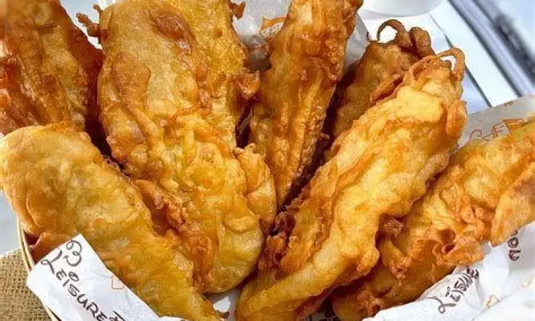 Bahan Bumbu Pisang Goreng Bahan utama bumbu pisang goreng seperti tepung terigu dan margarin