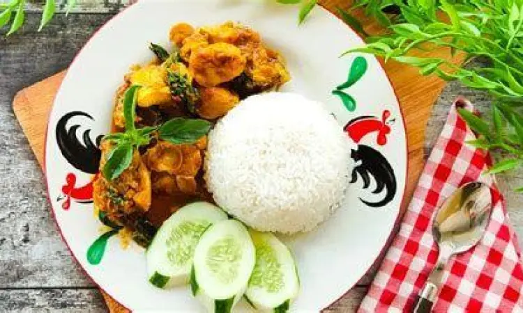 Sajian Nasi Ayam Rica Rica penyajian nasi ayam rica rica