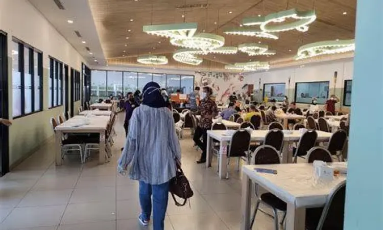 Kuliner Seafood PIK Hidangan seafood segar di restoran PIK 2