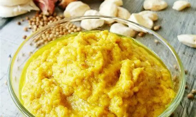 Proses menumis bumbu kuning hingga matang