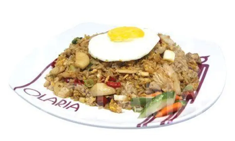 nasi goreng solaria dengan porsi besar