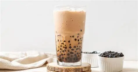 Detail Minuman Brown Sugar Segelas boba milk tea dengan sirup brown sugar pekat