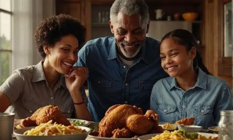 Keluarga menikmati ayam goreng bersama