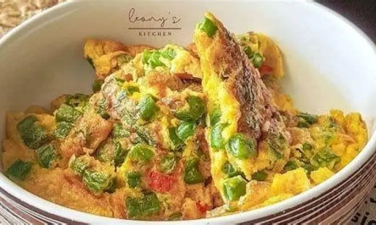 Plating Telur Dadar Mewah Gambar telur dadar dengan plating gaya fine dining