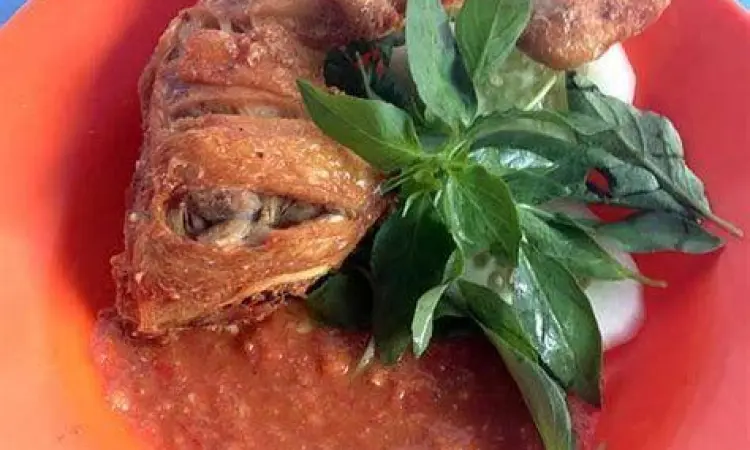 warung pecel ayam lamongan tenda pinggir jalan