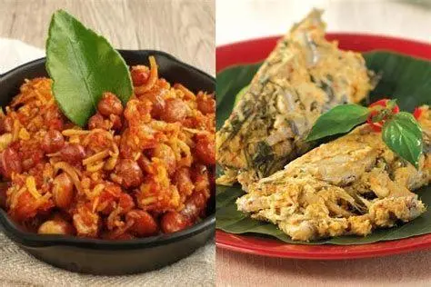 Lauk Pauk Nasi Gurih Sajian lengkap nasi gurih dengan lauk