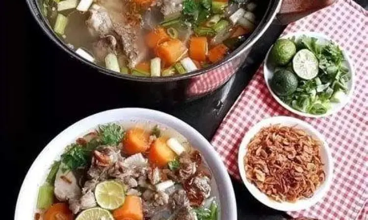 Potongan daging sapi segar untuk bahan sop