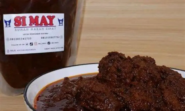 Rendang Simay Jakarta Rendang daging sapi hitam khas Minang di Simay