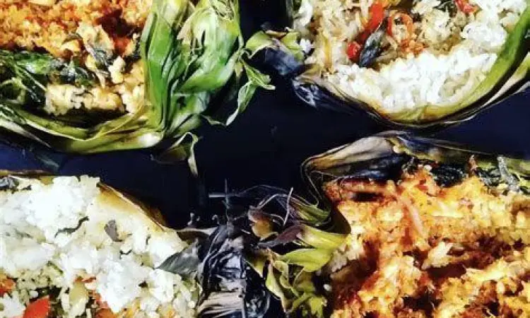 Aneka Isian Nasi Bakar Varian isian nasi bakar tradisional