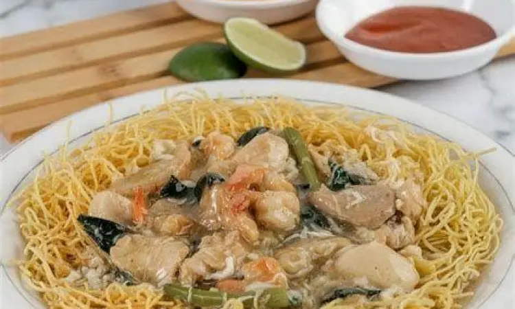 Warung Mie Titi pertama di Makassar