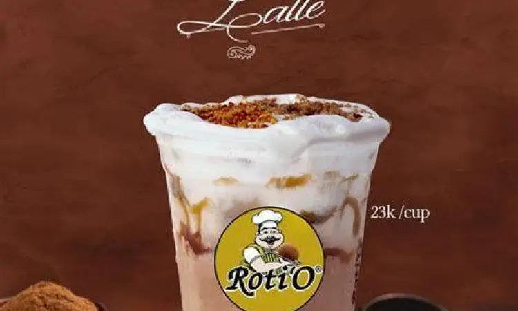 Menu Minuman Roti O Minuman kopi susu dari Roti O