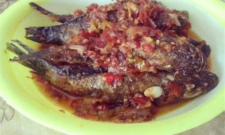 Masakan ikan betutu tim yang lezat