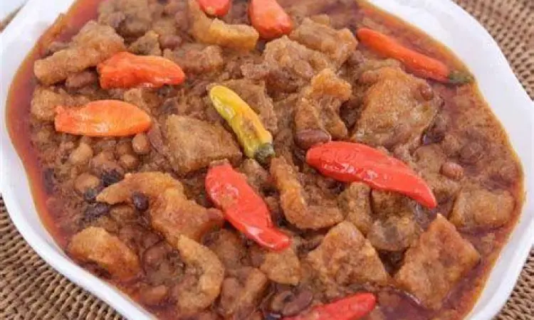 Sambel goreng krecek pedas sebagai pendamping gudeg