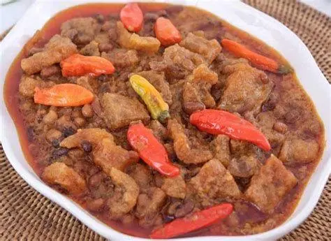 Sambel Goreng Krecek Sambel goreng krecek pedas sebagai pendamping gudeg