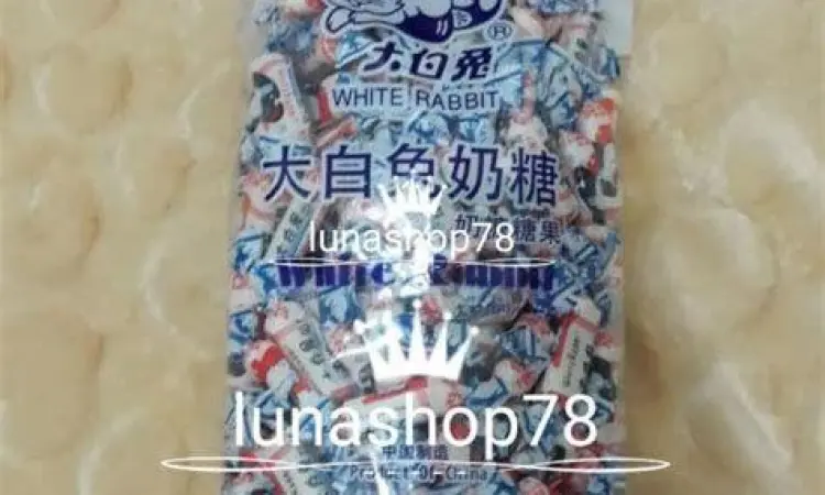 Permen susu White Rabbit dengan lapisan kertas yang bisa dimakan