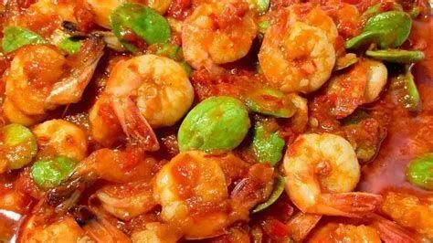 Variasi Sambal Udang Petai Sajian sambal udang petai dengan nasi putih