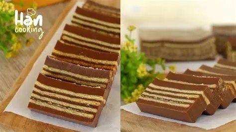 Puding Coklat Lapis Premium Variasi gambar puding coklat lapis dengan tekstur lembut