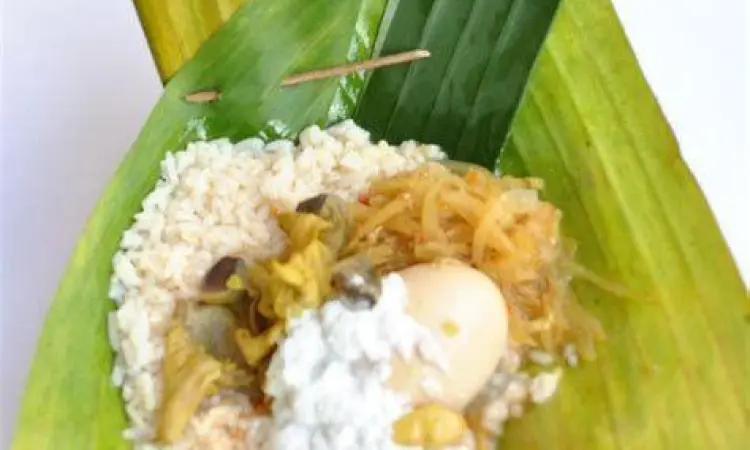 gambar nasi liwet solo penyajian pincuk