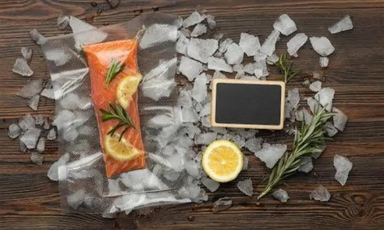 Komposisi flat lay untuk katalog produk frozen food