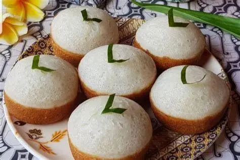 Detail Serat Apem Jawa Detail tekstur serat bagian dalam kue apem jawa